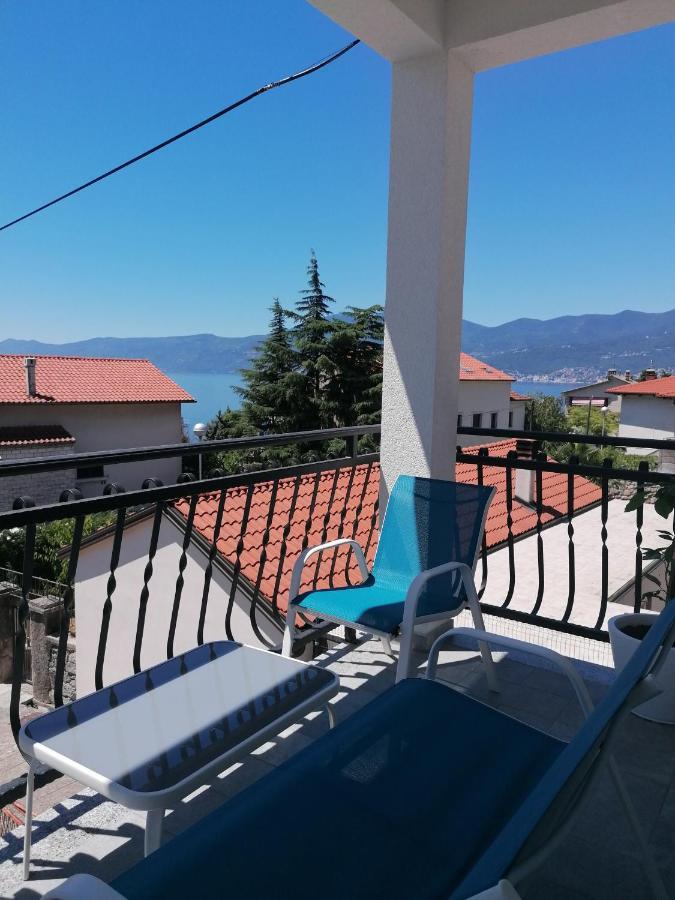 Appartement Apartman Borgo Marina - By The Sea à Rijeka Extérieur photo